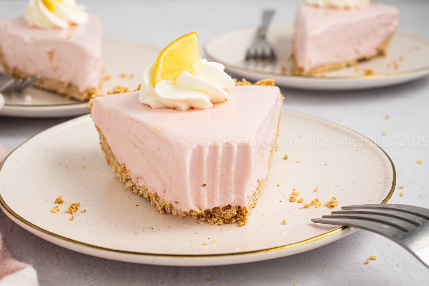 Pink Lemonade Pie - *EXCLUSIVE*