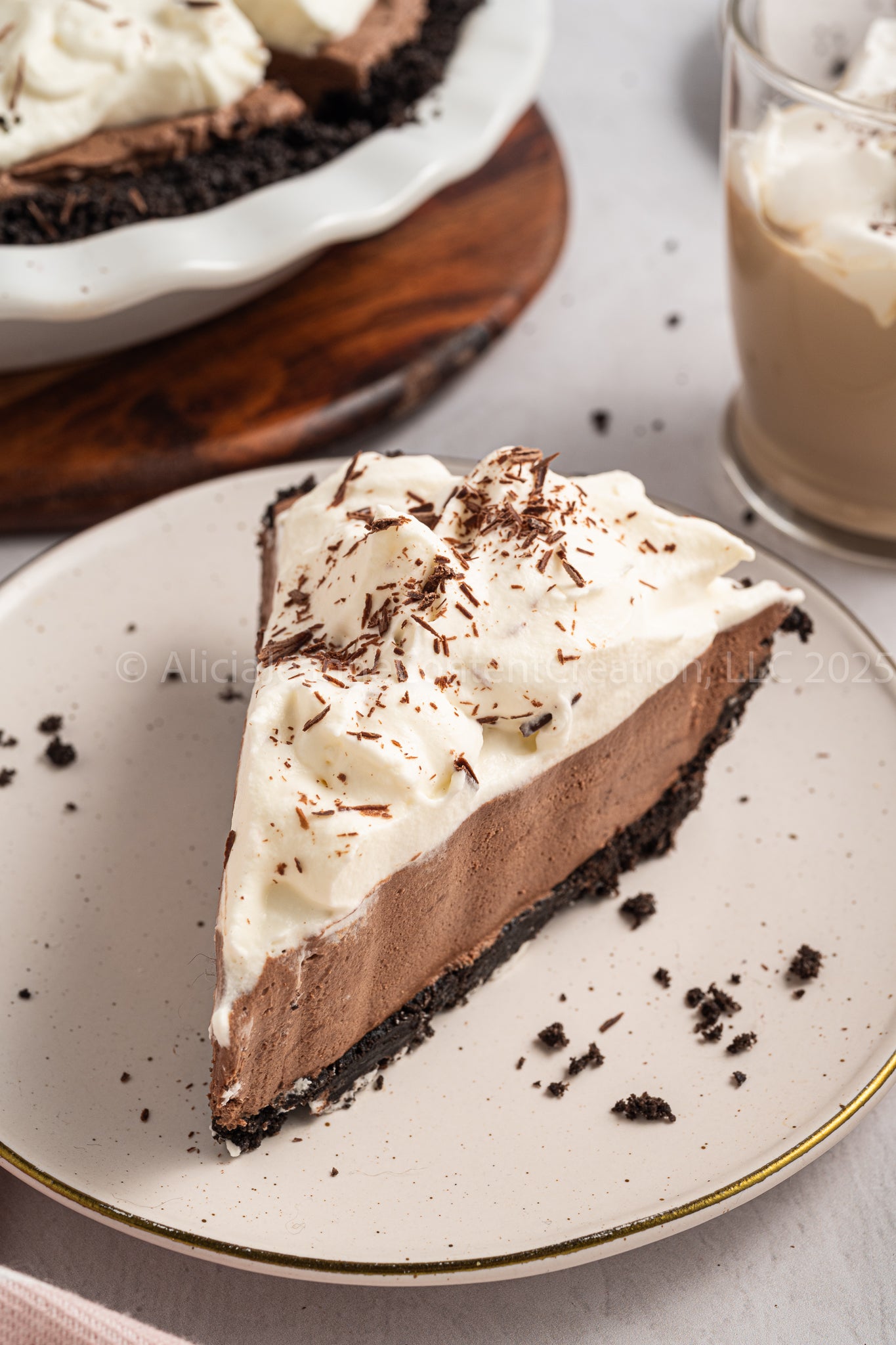 Bailey's Chocolate Pie - *EXCLUSIVE*