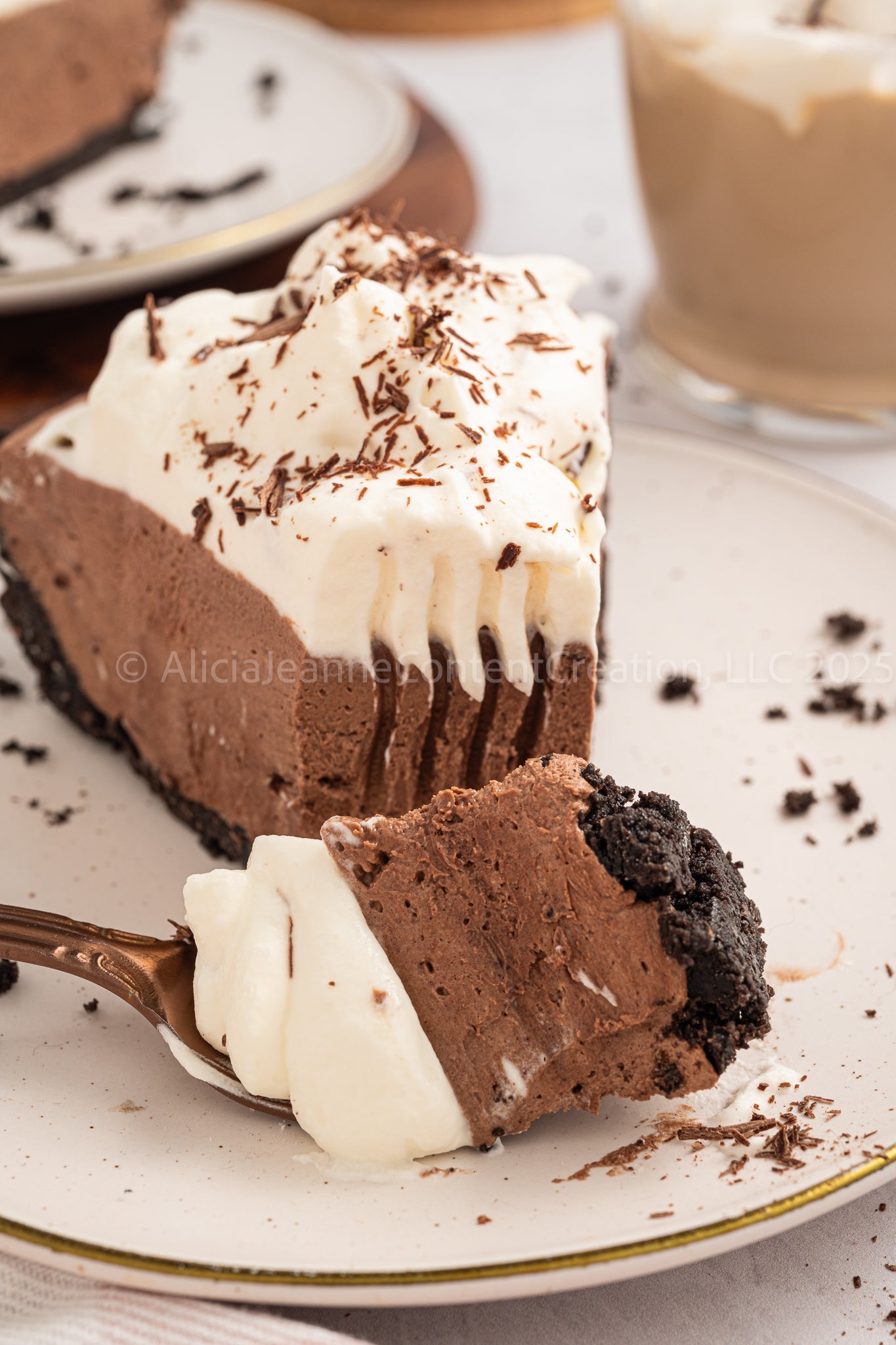 Bailey's Chocolate Pie - *EXCLUSIVE*