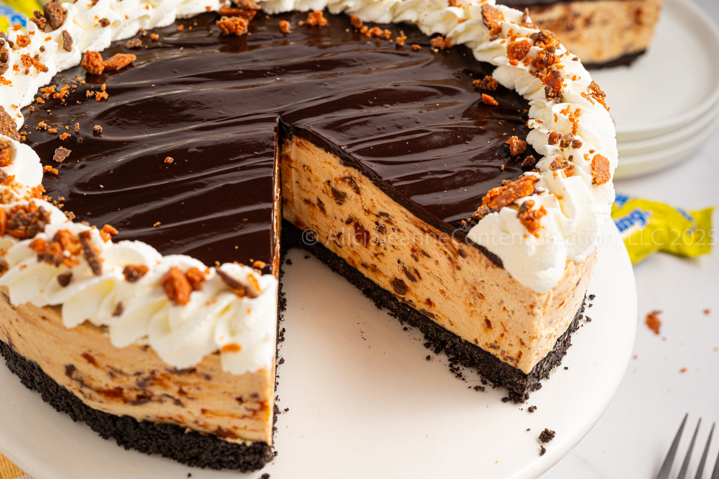 No Bake Butterfinger Cheesecake - *EXCLUSIVE*