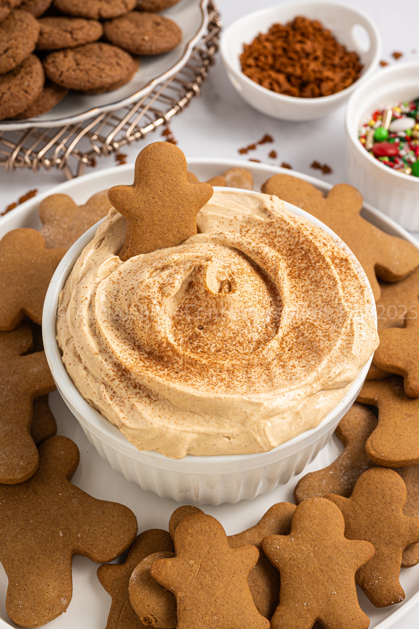Gingerbread Cheesecake Dip - *MINI EXCLUSIVE*