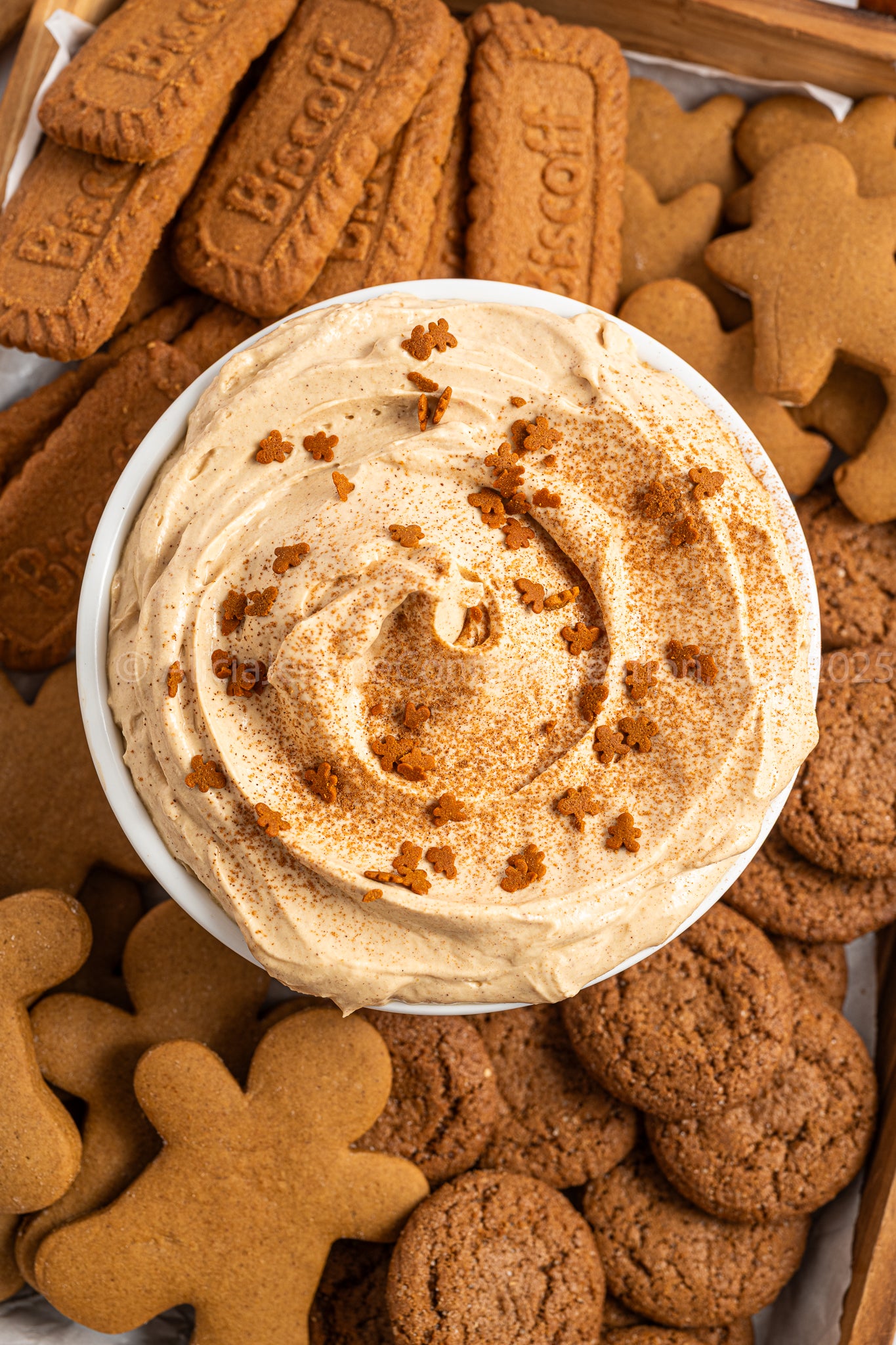 Gingerbread Cheesecake Dip - *MINI EXCLUSIVE*