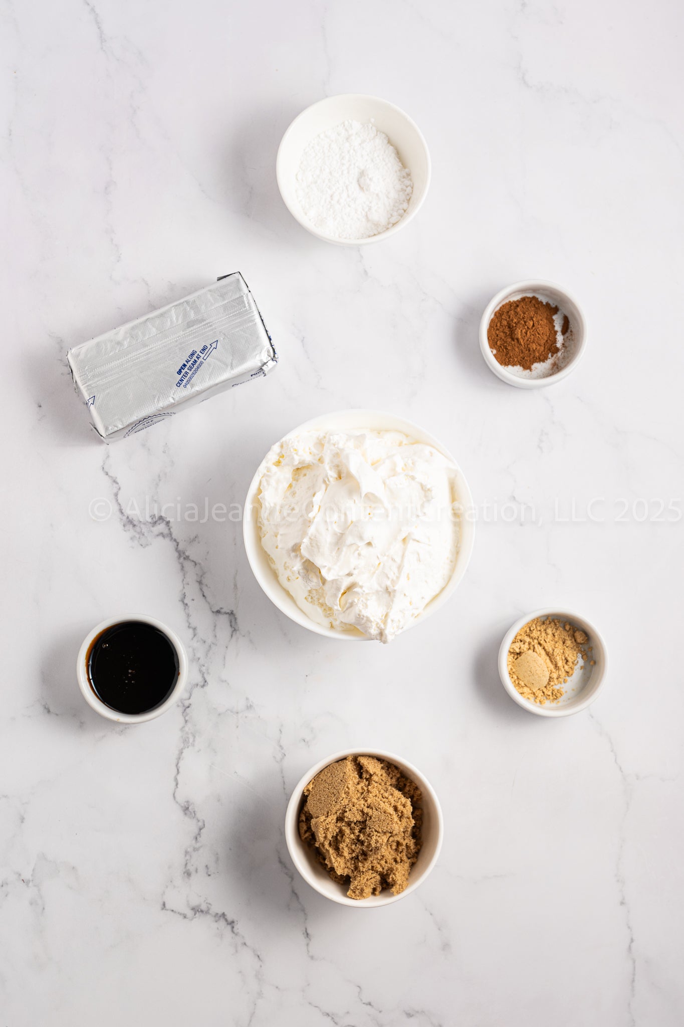 Gingerbread Cheesecake Dip - *MINI EXCLUSIVE*