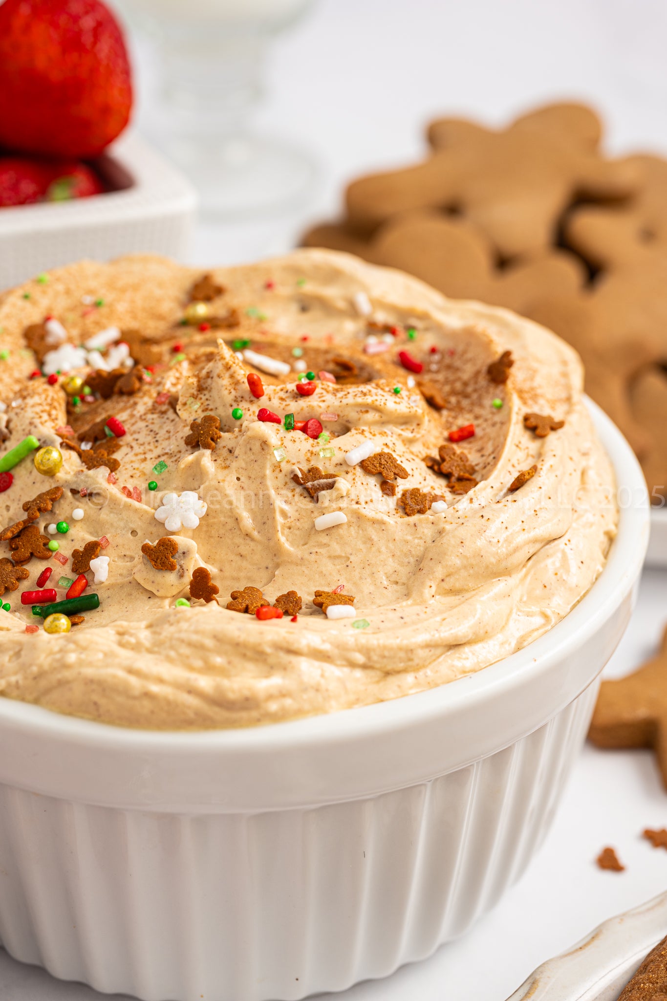 Gingerbread Cheesecake Dip - *MINI EXCLUSIVE*