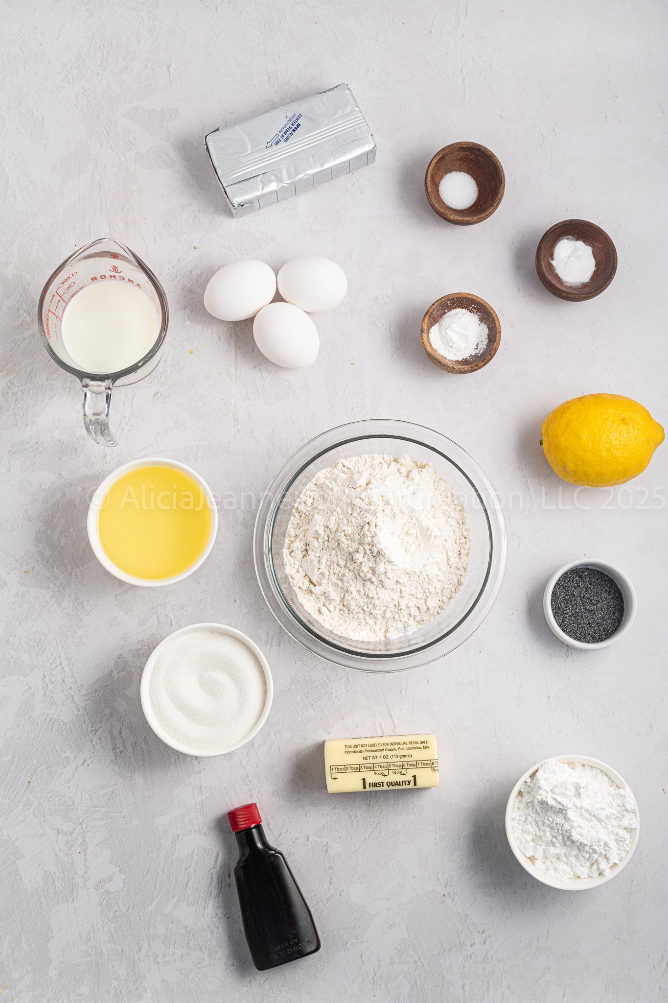 Lemon Poppy Seed Cake - *EXCLUSIVE*