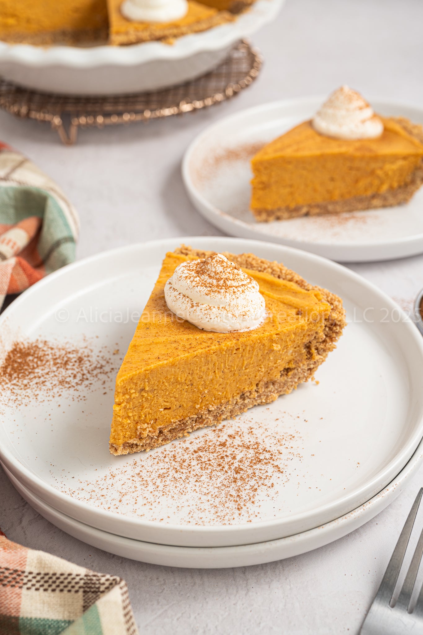 Marshmallow Pumpkin Pie - *EXCLUSIVE*
