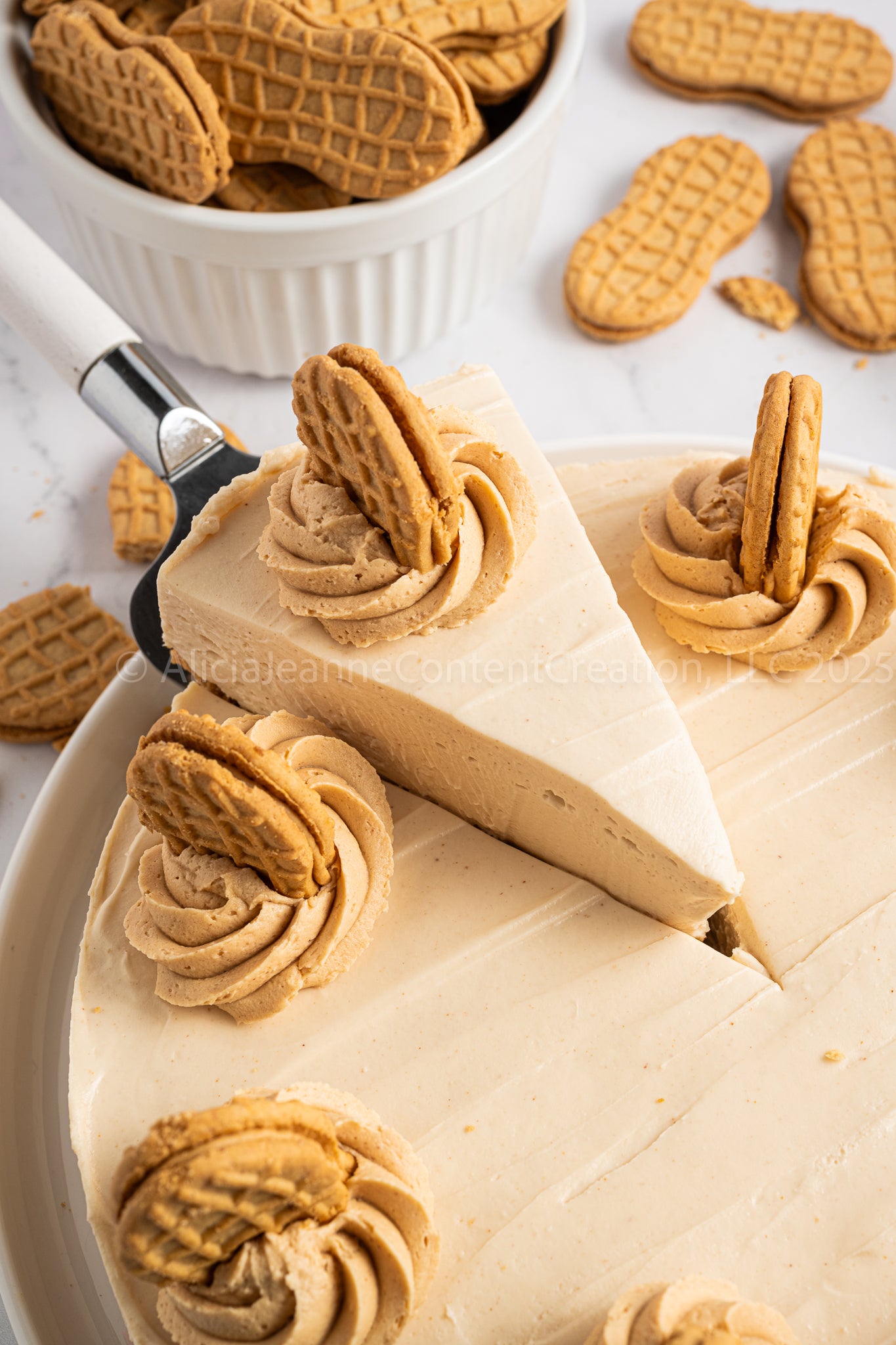 Nutter Butter Cheesecake (No-Bake) - *EXCLUSIVE*