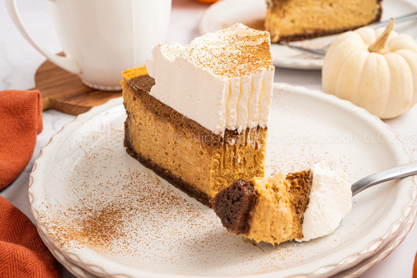 Pumpkin Spice Latte Cheesecake - *EXCLUSIVE*