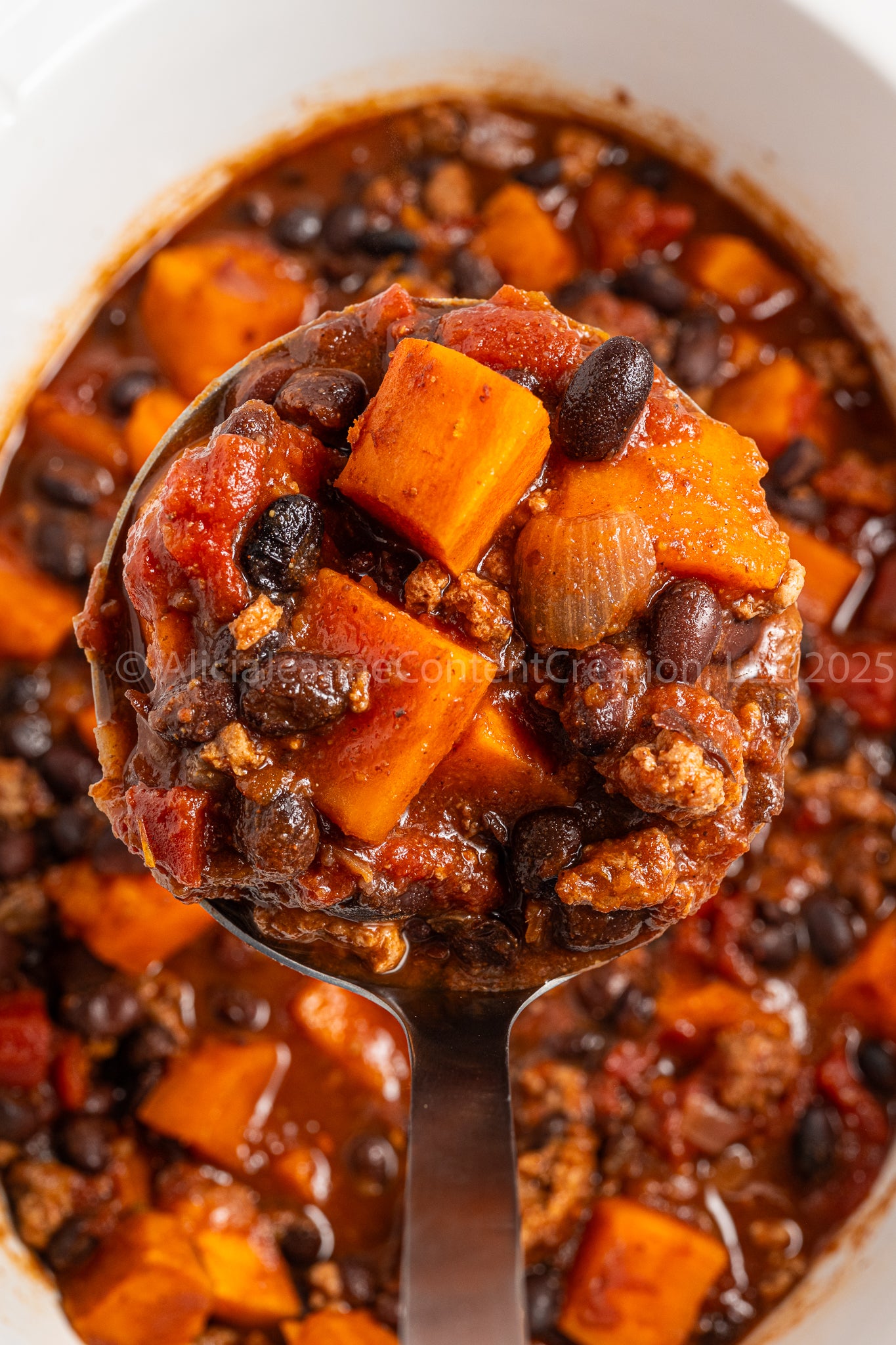 Slow Cooker Sweet Potato Chili - *EXCLUSIVE*