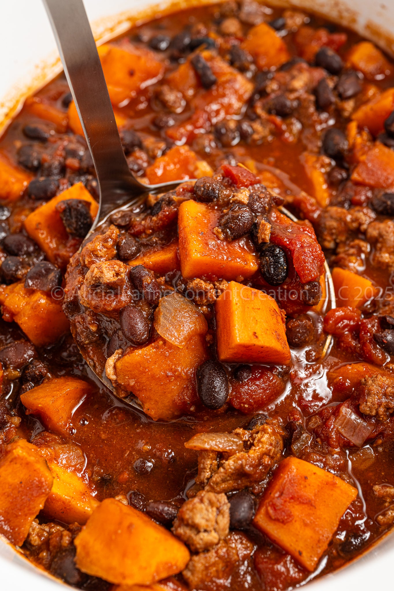 Slow Cooker Sweet Potato Chili - *EXCLUSIVE*