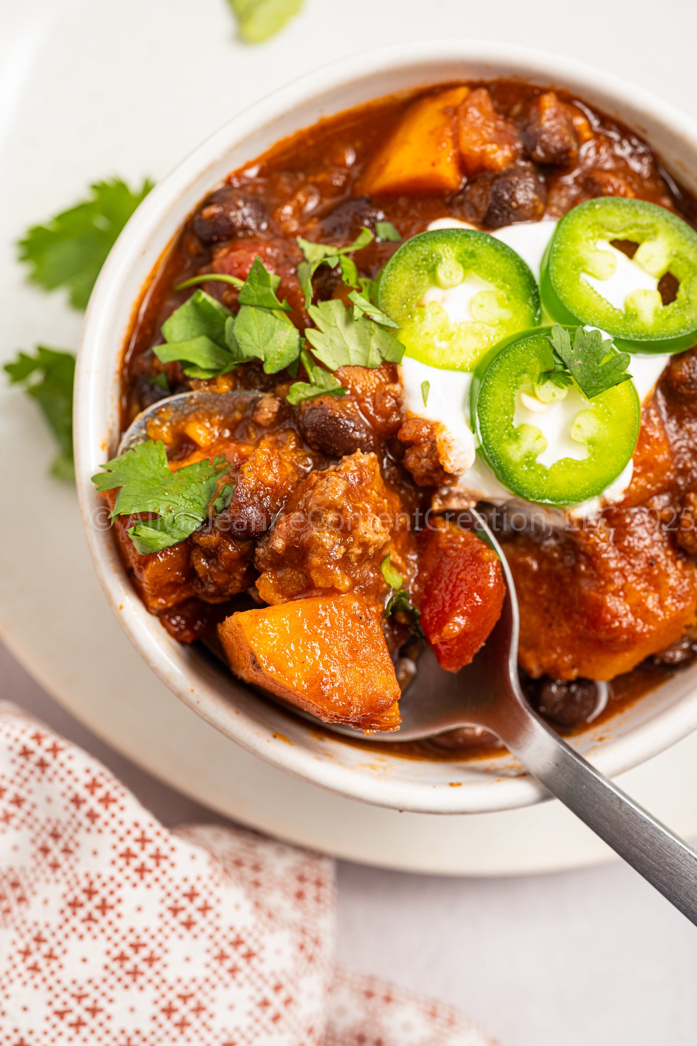 Slow Cooker Sweet Potato Chili - *EXCLUSIVE*