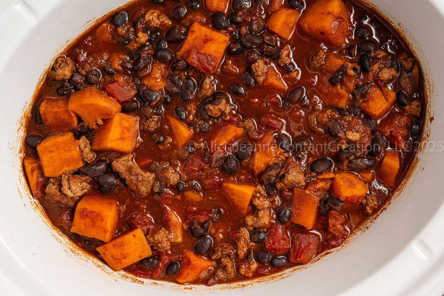 Slow Cooker Sweet Potato Chili - *EXCLUSIVE*