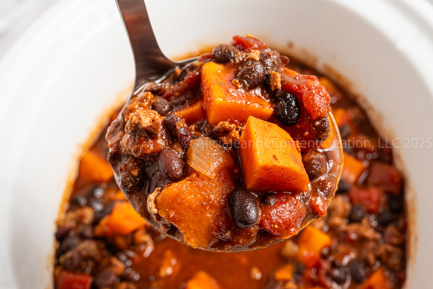 Slow Cooker Sweet Potato Chili - *EXCLUSIVE*