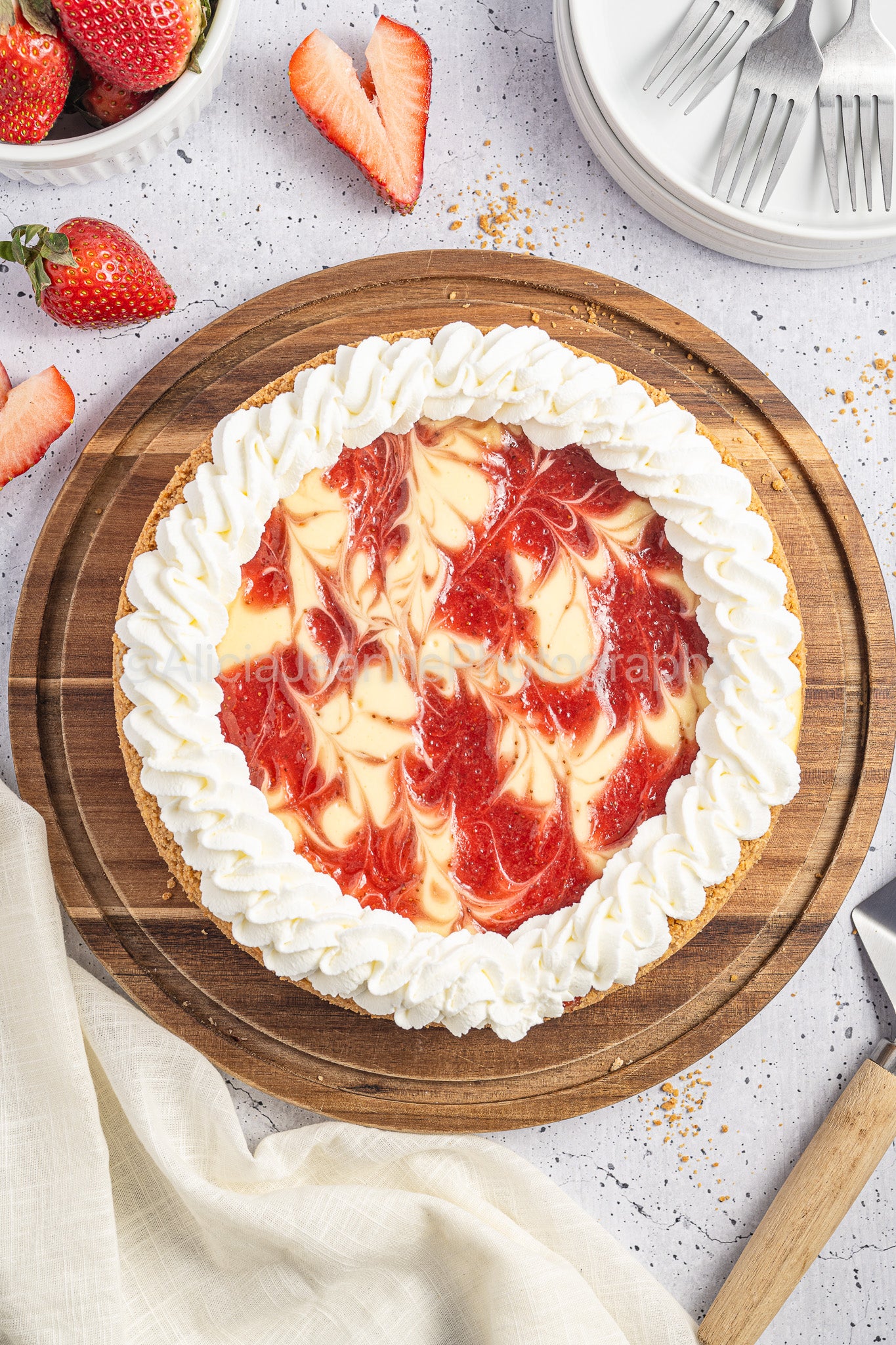 Strawberry Swirl Cheesecake - *EXCLUSIVE*